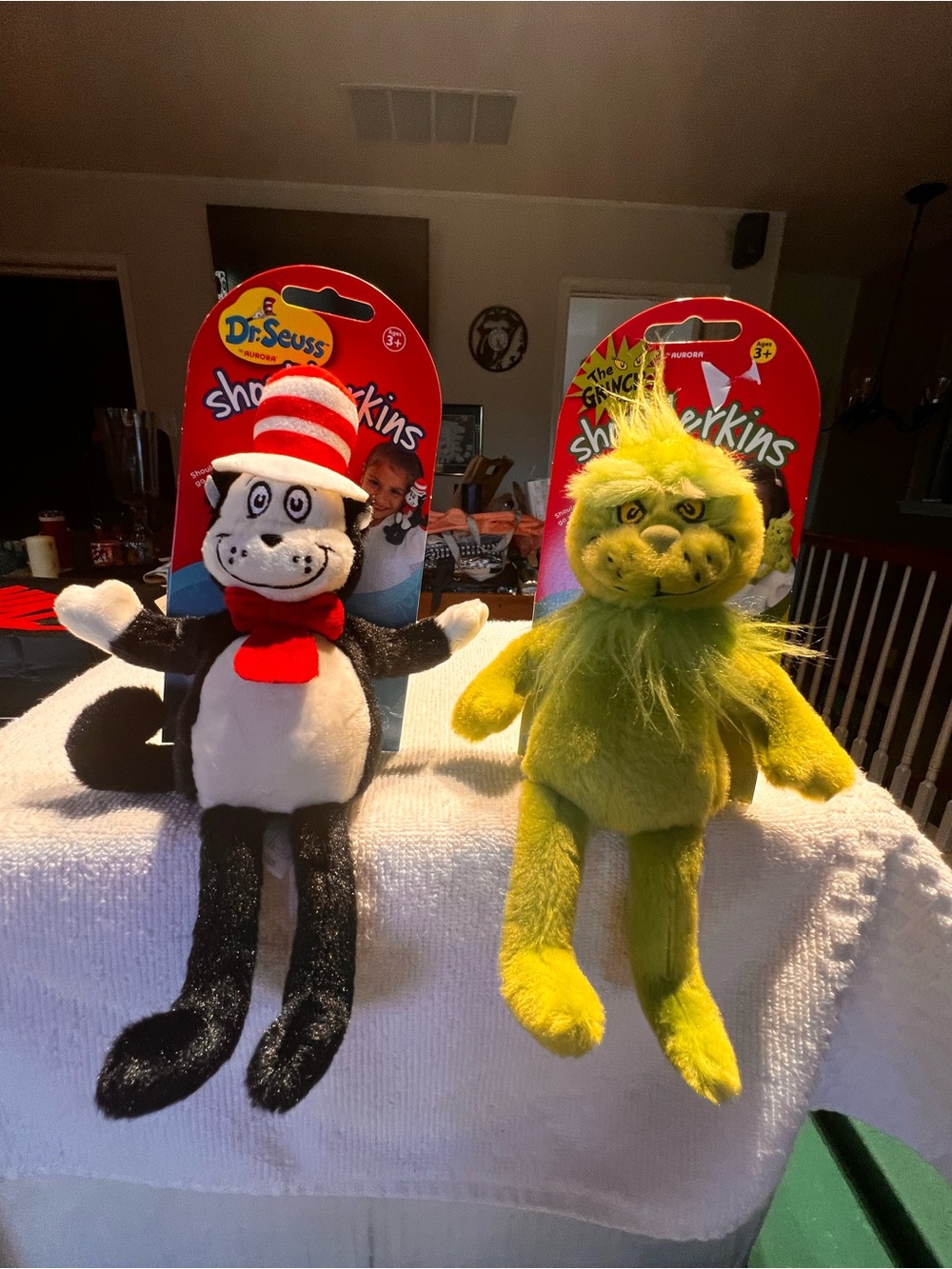 Dr Suess The Grinch & Cat in the Hat Magnetic Shoulder Sitters New with Tags